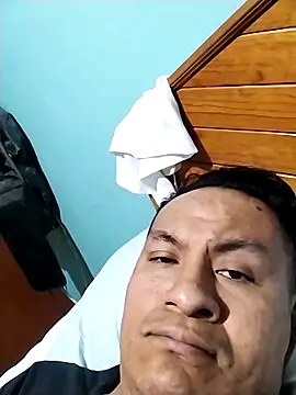 gusaven online show from November 2025 08:58:02 PM