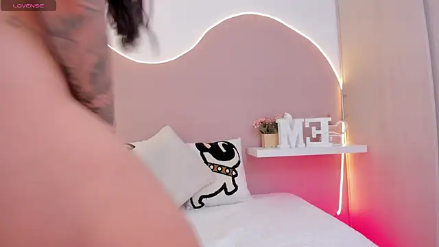 EllieMitchell online show from May 2026 08:23:02 PM