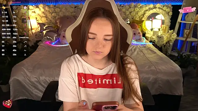 FoxyShy online show from May 2026 05:46:01 AM