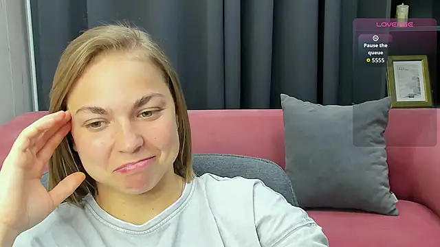 Snapshot of TataArdent chatting on December 2025 08:14:01 PM TataArdent online show from December 2025 08:14:01 PM