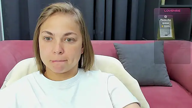 Snapshot of TataArdent chatting on November 2025 08:19:01 PM TataArdent online show from November 2025 08:19:01 PM