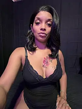 Snapshot of Rakiyahcharms chatting on July 2026 02:00:01 AM Rakiyahcharms online show from July 2026 02:00:01 AM