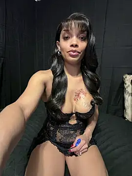 Rakiyahcharms online show from March 2026 03:33:01 AM