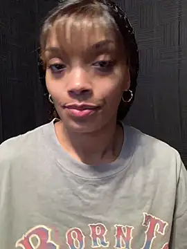 Rakiyahcharms online show from February 2026 02:20:02 AM