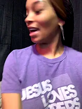 Rakiyahcharms online show from November 2025 06:12:01 PM