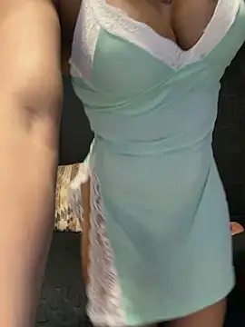 Snapshot of Rakiyahcharms chatting on May 2026 02:15:02 PM Rakiyahcharms online show from May 2026 02:15:02 PM