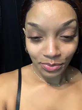 Rakiyahcharms online show from November 2025 10:25:01 PM