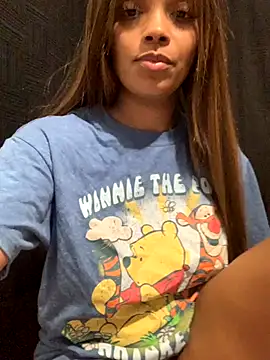 Rakiyahcharms online show from September 2025 05:05:01 PM