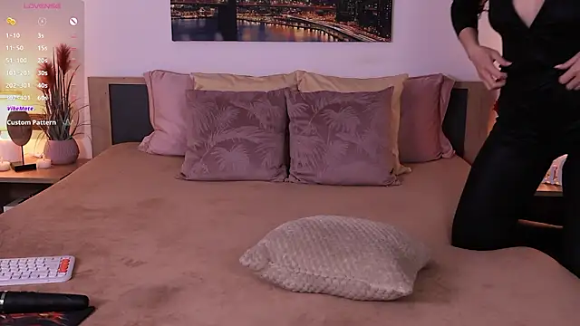 Leila  Sweet online show from March 2026 07:19:01 AM