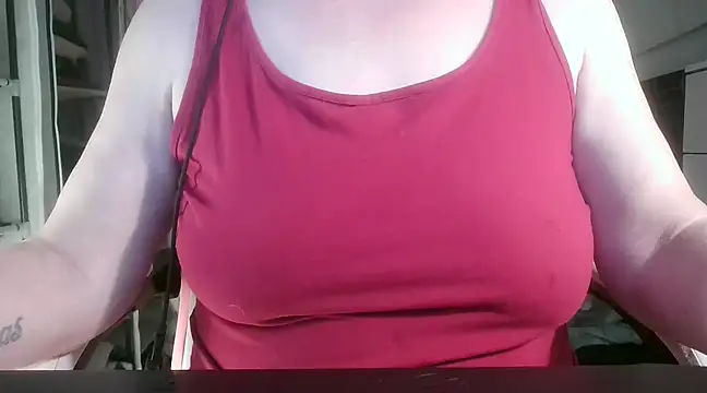 Snapshot of heidi60 chatting on March 2025 04:11:01 PM heidi60 online show from March 2025 04:11:01 PM