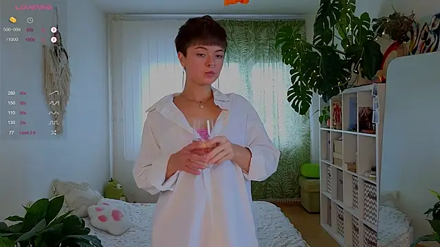 Snapshot of lana_sky chatting on October 2025 12:30:02 PM lana sky online show from October 2025 12:30:02 PM