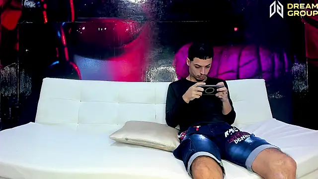 Snapshot of AmazingPartys chatting on November 2025 07:29:02 PM AmazingPartys online show from November 2025 07:29:02 PM