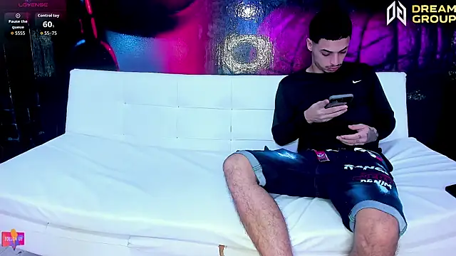 Snapshot of AmazingPartys chatting on November 2025 08:13:02 PM AmazingPartys online show from November 2025 08:13:02 PM