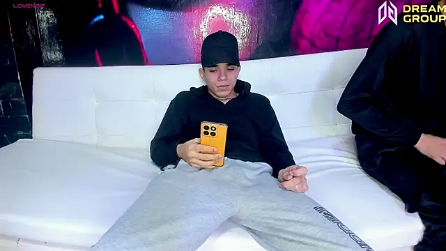 AmazingPartys online show from January 2026 03:13:01 AM