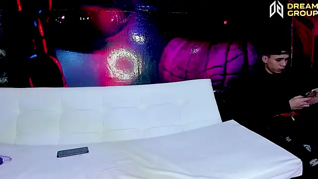 AmazingPartys online show from January 2026 02:00:02 PM