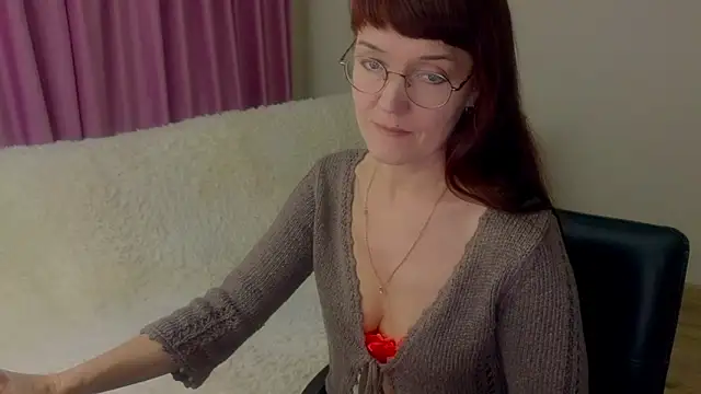 Snapshot of Fritha chatting on May 2026 07:30:01 PM Fritha online show from May 2026 07:30:01 PM