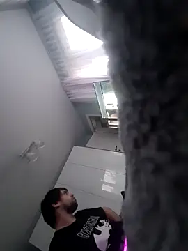 BukkikiWh0re online show from February 2026 04:07:02 PM