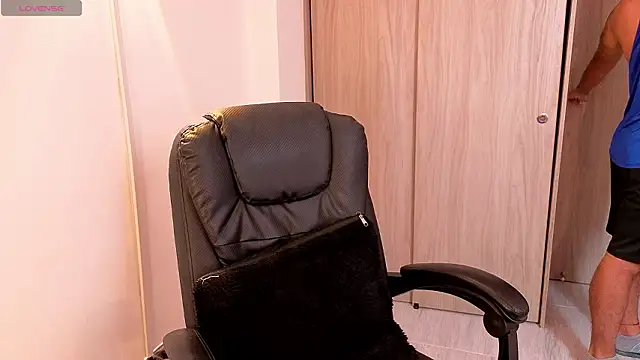 CRAZYBOYLOVE online show from February 2026 02:05:01 PM