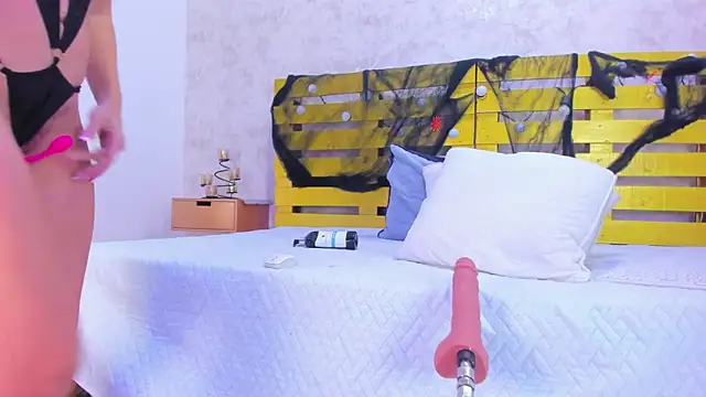 cristinapuerta  online show from October 2025 02:52:02 AM