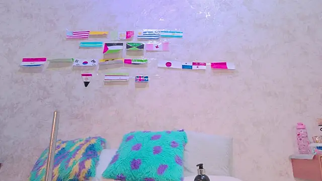 cristinapuerta  online show from June 2026 11:37:02 AM