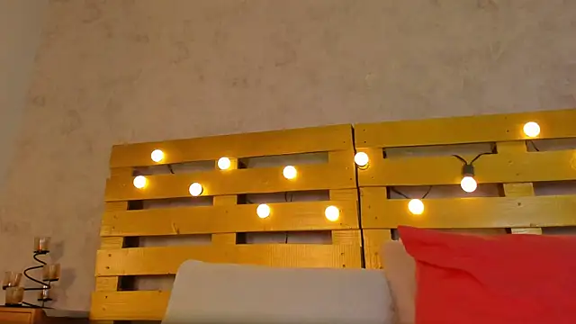 cristinapuerta  online show from October 2025 11:45:02 AM