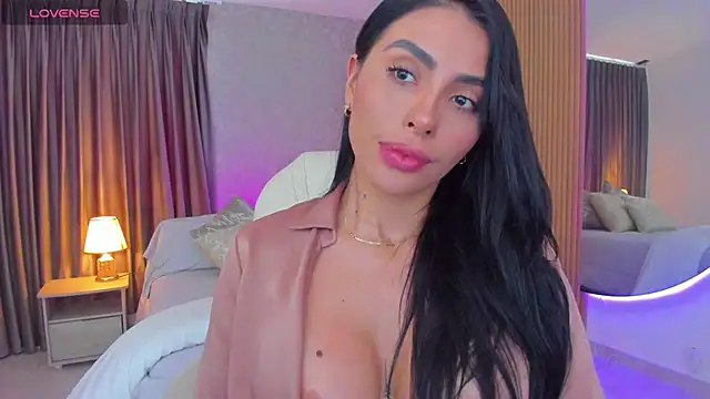 Sarah Stone  online show from October 2025 07:50:01 PM