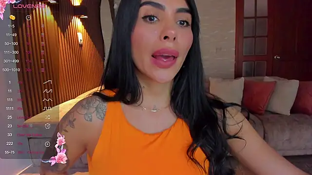 Sarah Stone  online show from September 2025 09:25:02 PM