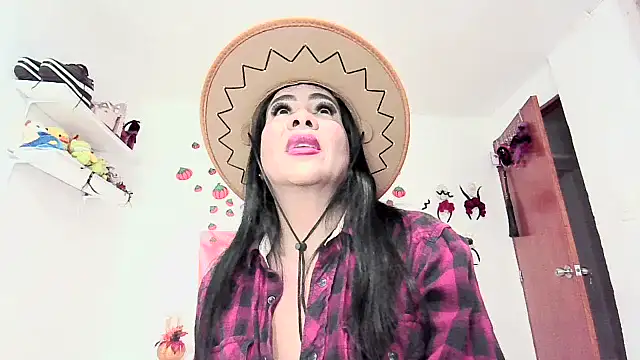 pink chicaxxx online show from October 2025 05:35:02 PM