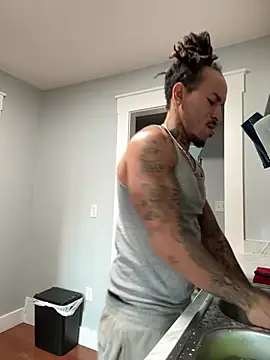 BigWayneBabyXXX online show from January 2026 08:46:01 PM