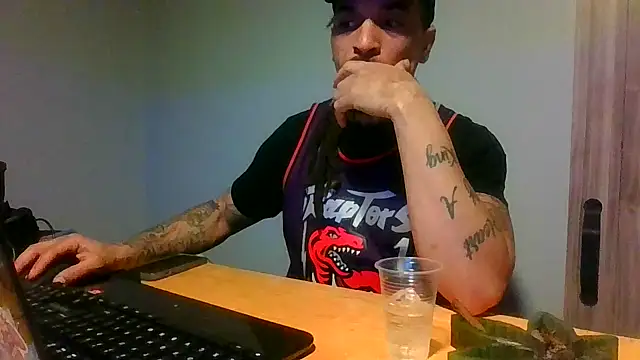 BigWayneBabyXXX online show from March 2026 04:08:02 AM