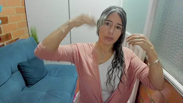 Penelope47 online show from November 2025 07:02:02 PM