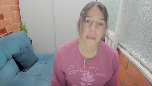 Penelope47 online show from April 2026 09:39:33 PM