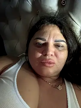 littleRikka online show from November 2025 04:28:01 PM