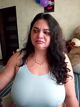 Snapshot of littleRikka chatting on April 2026 04:29:02 AM littleRikka online show from April 2026 04:29:02 AM