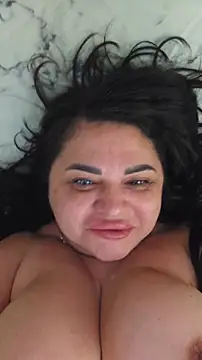 Snapshot of littleRikka chatting on March 2026 08:29:01 AM littleRikka online show from March 2026 08:29:01 AM