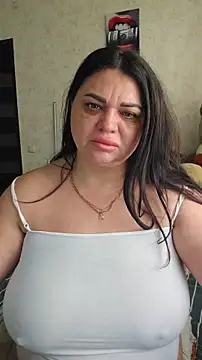 Snapshot of littleRikka chatting on April 2026 06:14:01 AM littleRikka online show from April 2026 06:14:01 AM