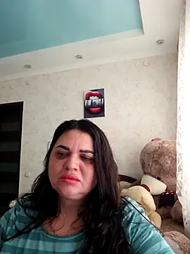 Snapshot of littleRikka chatting on March 2026 08:19:01 AM littleRikka online show from March 2026 08:19:01 AM