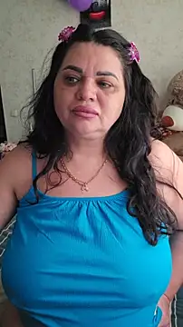 Snapshot of littleRikka chatting on April 2026 06:14:01 AM littleRikka online show from April 2026 06:14:01 AM