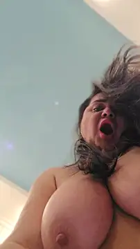 littleRikka online show from January 2026 08:18:01 AM