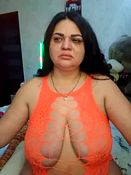 Snapshot of littleRikka chatting on March 2026 06:55:01 PM littleRikka online show from March 2026 06:55:01 PM