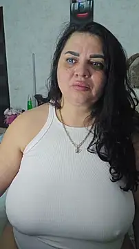 Snapshot of littleRikka chatting on March 2026 05:50:01 PM littleRikka online show from March 2026 05:50:01 PM