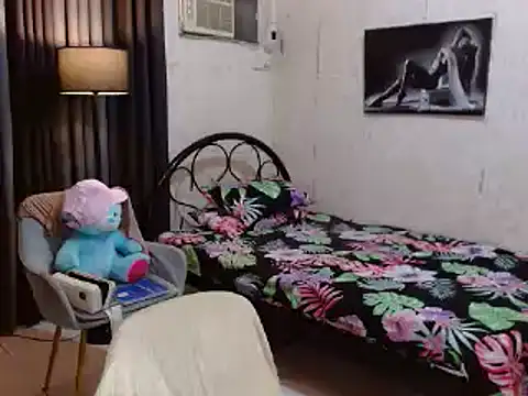 CumEaterLima online show from November 2025 05:45:02 AM