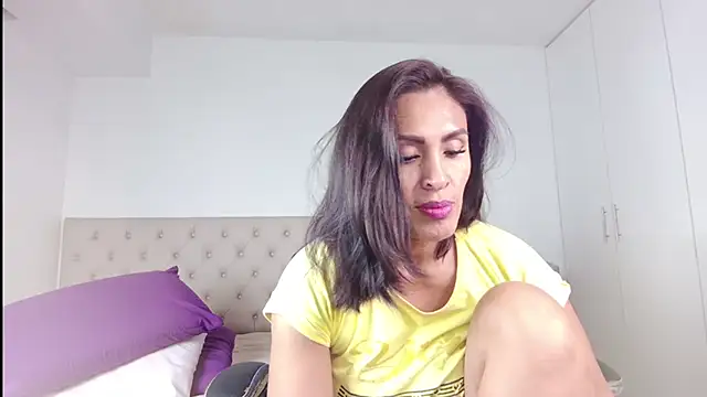 ms freyax online show from July 2026 05:08:01 AM