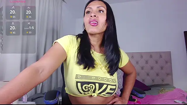 Snapshot of ms_freyax chatting on September 2025 04:05:01 AM ms freyax online show from September 2025 04:05:01 AM