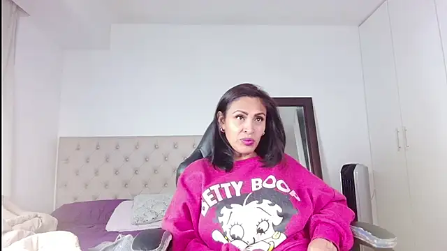 ms freyax online show from July 2026 05:19:02 AM