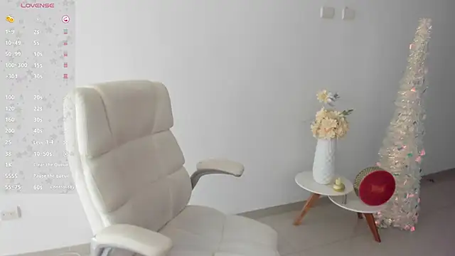 renata t  online show from December 2025 08:08:02 PM