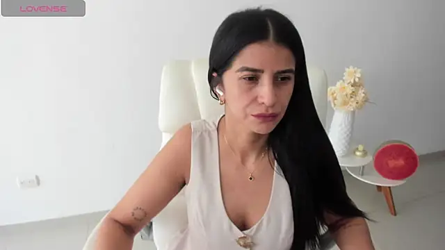 renata t  online show from February 2026 08:19:02 PM