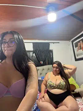 Snapshot of samybenson chatting on June 2026 04:23:02 PM samybenson online show from June 2026 04:23:02 PM