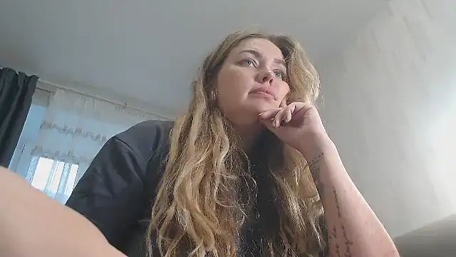 Snapshot of xxkristinaxx chatting on October 2025 12:15:01 PM xxkristinaxx online show from October 2025 12:15:01 PM