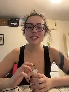 ladyturtle online show from May 2026 01:29:01 PM